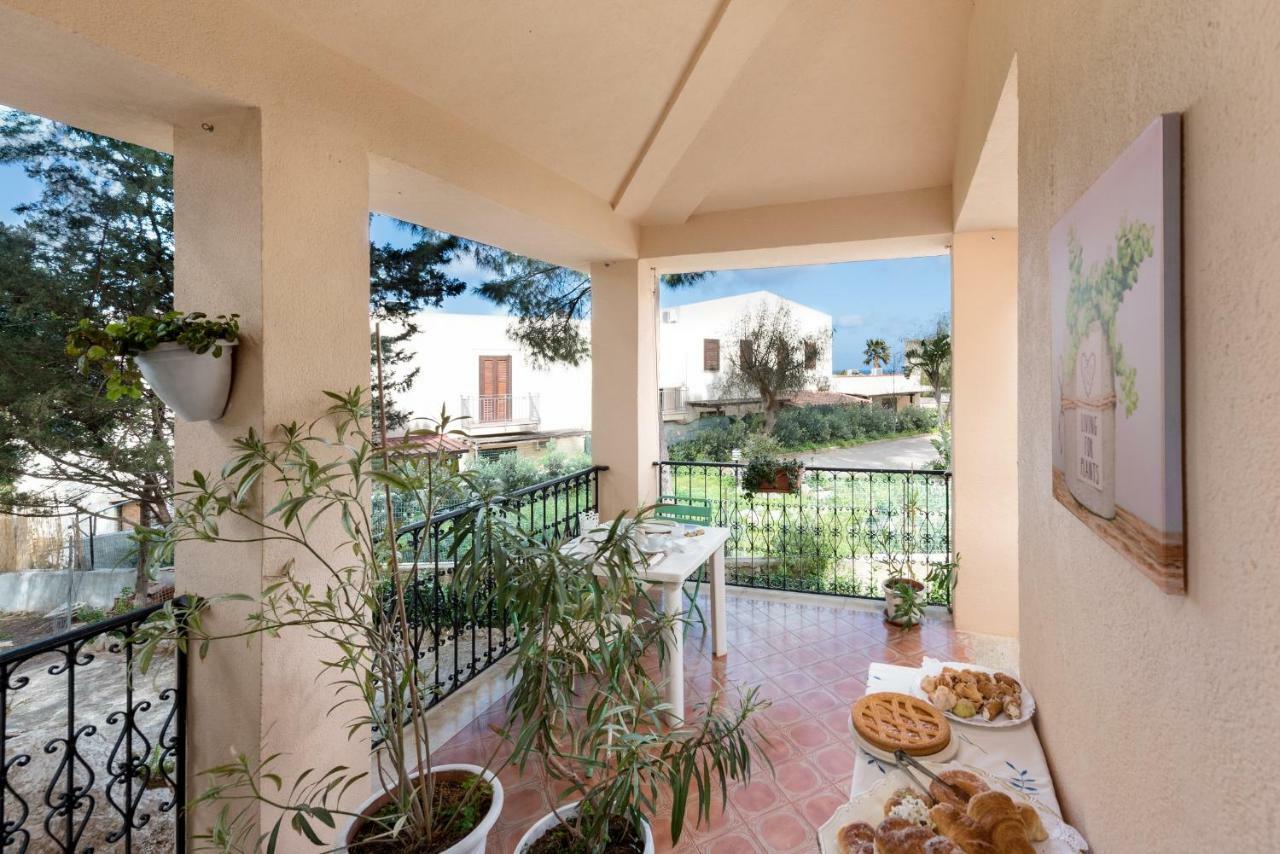 B&B Villa Il Carrubo San Vito Lo Capo Eksteriør bilde